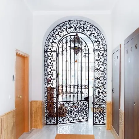 דירה Hispalis Casa Palacio Atico סביליה